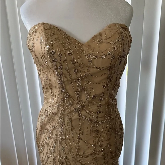 Ellie Wilde Gold Strapless Gown Size 0/2 is available for purchase on au  PAY Market - Imported Goods Online Store Co.Ltd. | au PAY Market - Online  Shopping Site